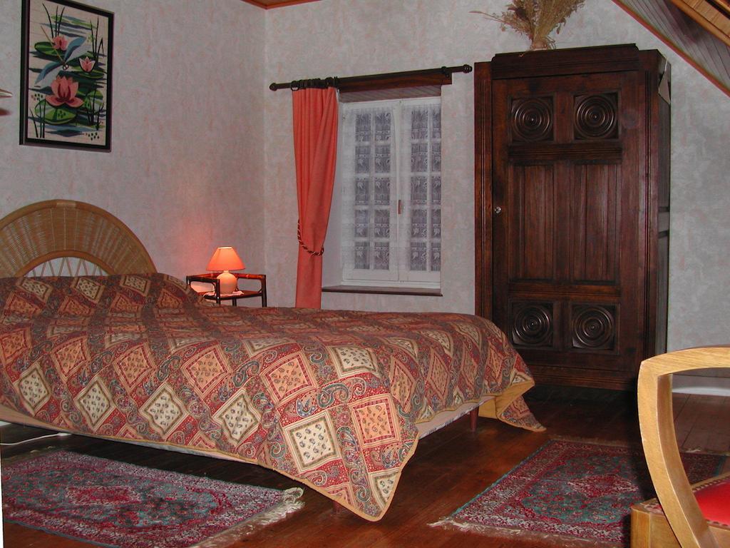 Les Gites De Garz Ar Bik Brasparts Quarto foto