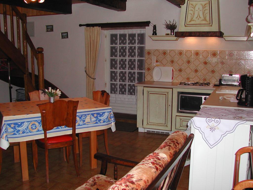 Les Gites De Garz Ar Bik Brasparts Quarto foto